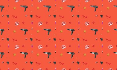 Farklı aksesuarlara sahip renkli arkaplan