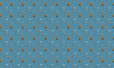 Farklı aksesuarlara sahip renkli arkaplan