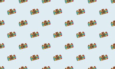 Farklı aksesuarlara sahip renkli arkaplan