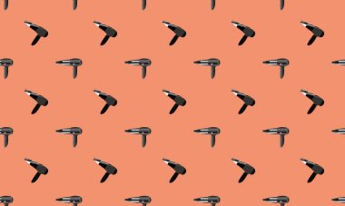 Farklı aksesuarlara sahip renkli arkaplan