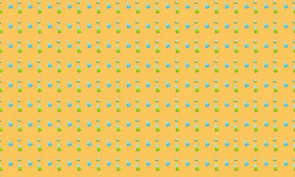 Farklı aksesuarlara sahip renkli arkaplan