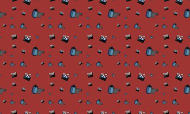 Farklı aksesuarlara sahip renkli arkaplan