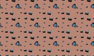 Farklı aksesuarlara sahip renkli arkaplan