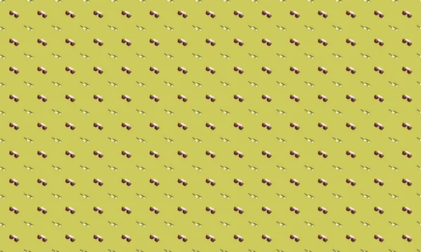 Farklı aksesuarlara sahip renkli arkaplan