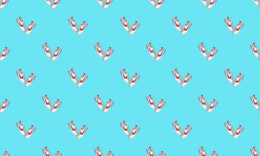 Farklı aksesuarlara sahip renkli arkaplan