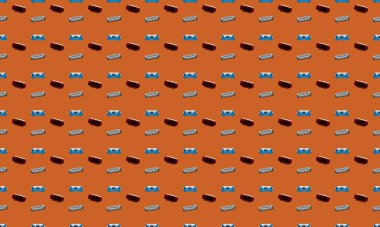 Farklı aksesuarlara sahip renkli arkaplan