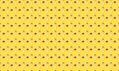 Farklı aksesuarlara sahip renkli arkaplan