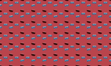 Farklı aksesuarlara sahip renkli arkaplan