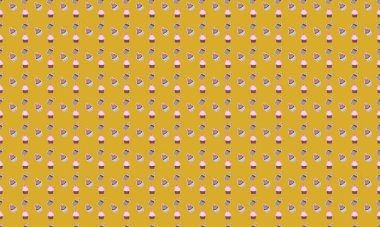 Farklı aksesuarlara sahip renkli arkaplan