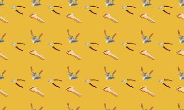 Farklı aksesuarlara sahip renkli arkaplan