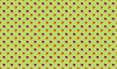 Farklı aksesuarlara sahip renkli arkaplan