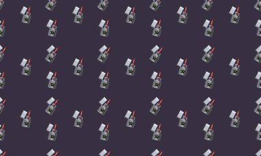 Farklı aksesuarlara sahip renkli arkaplan