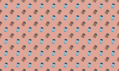 Farklı aksesuarlara sahip renkli arkaplan