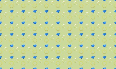 Farklı aksesuarlara sahip renkli arkaplan