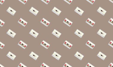 Farklı aksesuarlara sahip renkli arkaplan