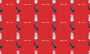 Farklı aksesuarlara sahip renkli arkaplan