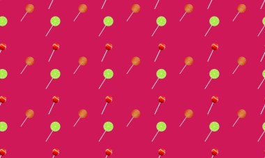 Farklı aksesuarlara sahip renkli arkaplan