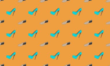 Farklı aksesuarlara sahip renkli arkaplan