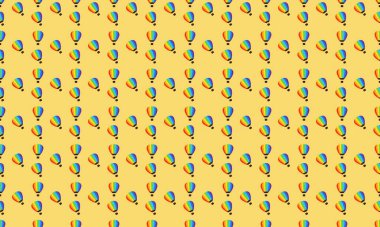 Farklı aksesuarlara sahip renkli arkaplan