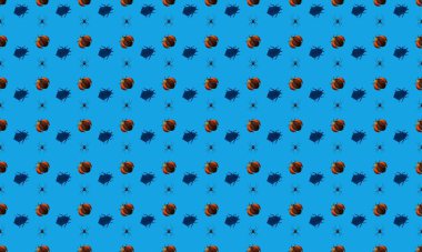 Farklı aksesuarlara sahip renkli arkaplan