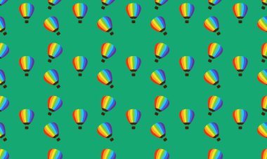 Farklı aksesuarlara sahip renkli arkaplan