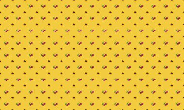 Farklı aksesuarlara sahip renkli arkaplan