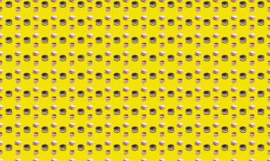 Farklı aksesuarlara sahip renkli arkaplan