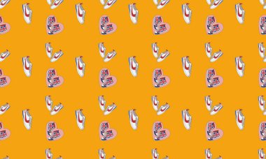 Farklı aksesuarlara sahip renkli arkaplan