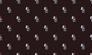 Farklı aksesuarlara sahip renkli arkaplan