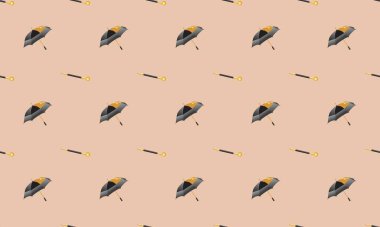 Farklı aksesuarlara sahip renkli arkaplan