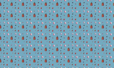 Farklı aksesuarlara sahip renkli arkaplan