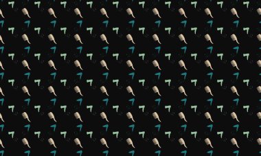 Farklı aksesuarlara sahip renkli arkaplan