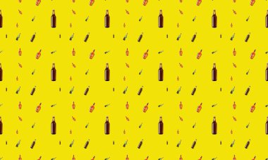 Farklı aksesuarlara sahip renkli arkaplan