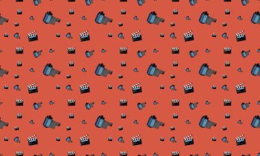 Farklı aksesuarlara sahip renkli arkaplan