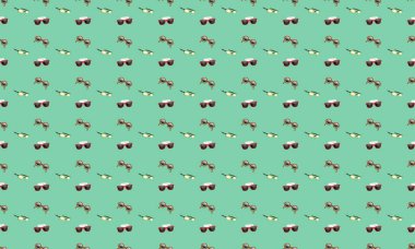 Farklı aksesuarlara sahip renkli arkaplan