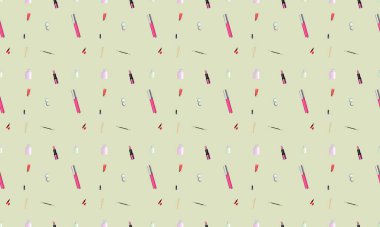 Farklı aksesuarlara sahip renkli arkaplan