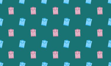 Farklı aksesuarlara sahip renkli arkaplan