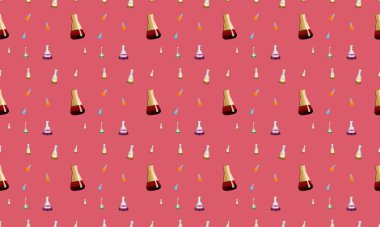 Farklı aksesuarlara sahip renkli arkaplan