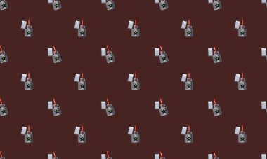 Farklı aksesuarlara sahip renkli arkaplan