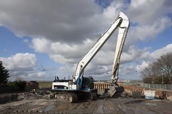 Heavy caterpillar hydraulic crane — Stock Photo, Image