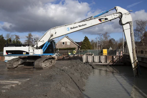 Tung hydraulisk kran — Stockfoto