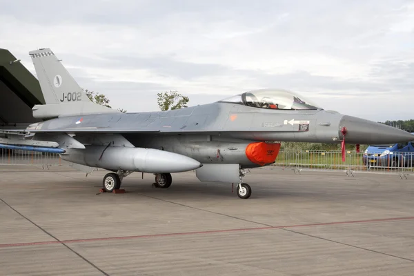 Gris F16 figther jet camuflaje colores — Foto de Stock