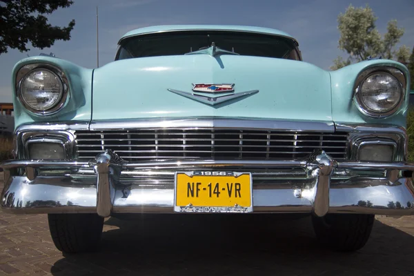 Este carro pode ser encontrado em Cuba — Fotografia de Stock