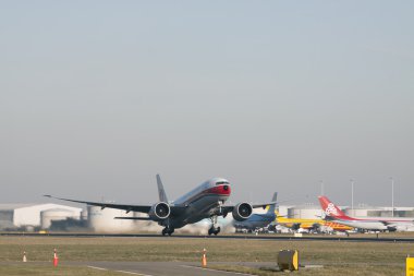 Boeing 777 Çin kargo üzerinden.