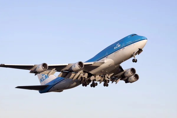 Boeing 747 bara ta av — Stockfoto