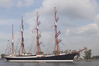 Uzun gemi Sedov