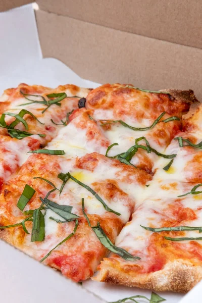 Margarita Pizza Italiano Crosta Sottile Una Scatola — Foto Stock