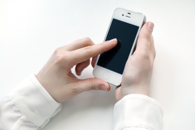 Cep telefonuna dokun.