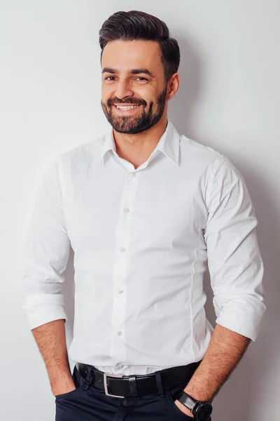 Portrait of a young businessman in a white shirt. — Stock Photo, Image