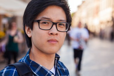 Adam gözlük stand Street